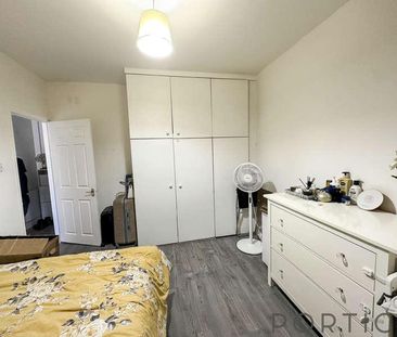 Barking Road | Plaistow |, E13 - Photo 2