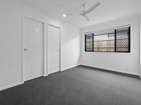 12 Juniper Drive, Greenbank - Photo 5