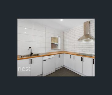 Room 1/2 Burnett Street, North Hobart, Tas 7000 - Photo 1