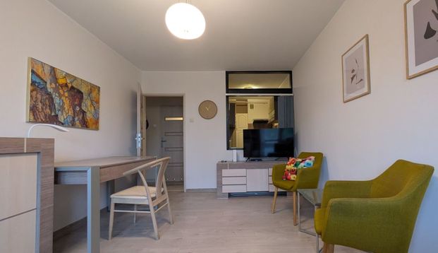 Wygodne 2 pokojowe mieszkanie w pięknej okolicy - Photo 1