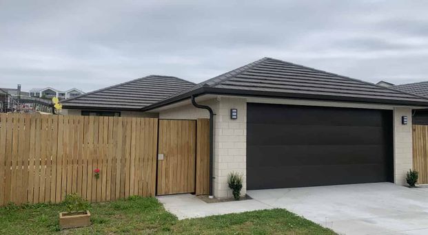 Modern Family Living In The Paradise Peninsula - Photo 1