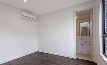 56B Highland Avenue, Oakleigh East VIC 3166 - Townhouse For Rent | Domain - Photo 5