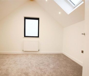 3 bedroom end of terrace house to rent - Photo 4