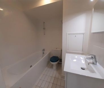 À LOUER GRAND STUDIO 26.42m2 + TERRASSE DE 18m2 BOULOGNE BILLANCOURT. - Photo 6