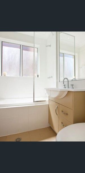 Sure to tick all the Boxes ! - Photo 1