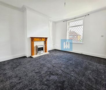 3 bedroom end of terrace house to rent - Photo 1