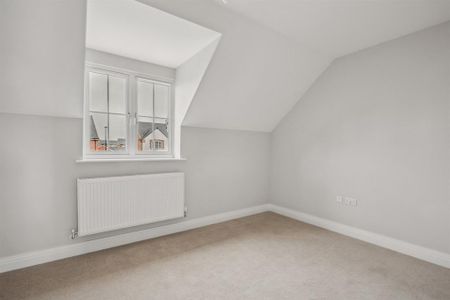 2 bedroom semi-detached house to rent - Photo 2