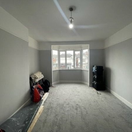 Charminster Road, Bournemouth - Photo 1