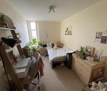 3 bedroom apartment to rent - Photo 6