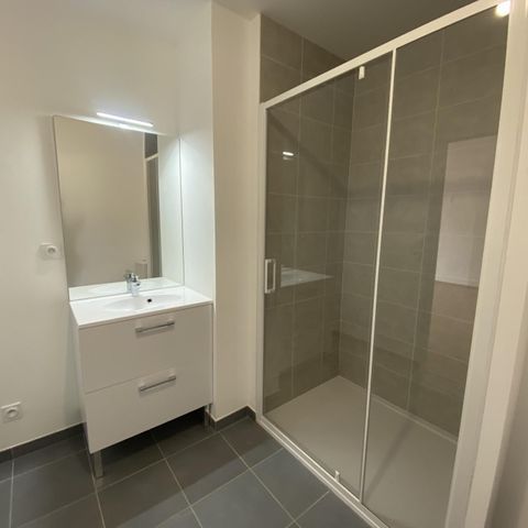 2 pièces - 38,02 m2 CHARTRES - 28 - Photo 1