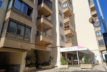 Apartamento T2 Remodelado e Mobilado no Moinho das Antas