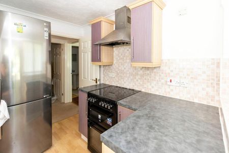 2 bedroom maisonette to rent - Photo 5