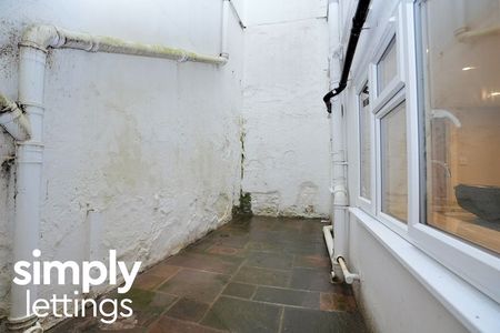 1 Bed property for rent - Photo 5