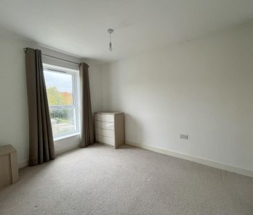 4 bedroom property to rent - Photo 3