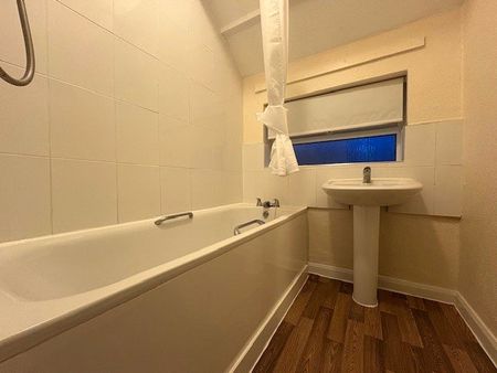 2 bedroom terraced to rent - Photo 3