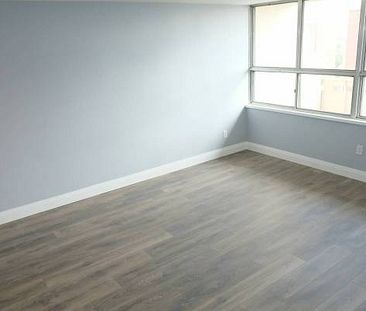 Large 2 Bedroom Apartment - Photo 1