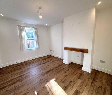 3 bedroom terraced house to rent - Photo 6