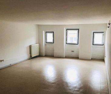 Location Appartement 2 pièces 70m² MACON 71000 - Photo 2