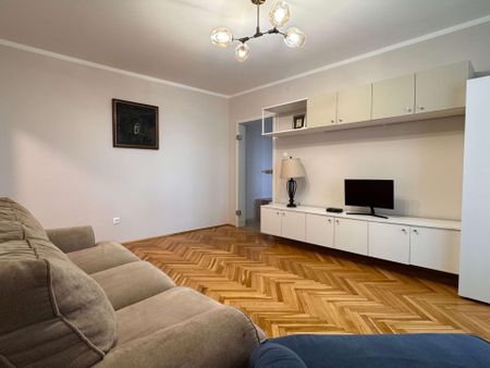 Apartament 3 camere | 2 dormitoare | Intrarea Doinei | Garaj - Photo 4