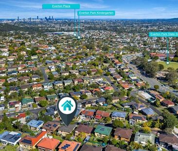 Family Sanctuary on 598sqm with multiple living zones and beautiful... - Photo 1