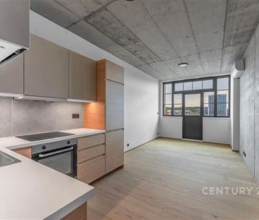 Pronájem bytu 1+kk s balkonem, Praha 9 – Vysočany, Lofty Kolbenova - Photo 4