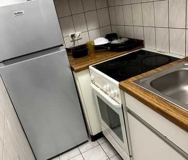 möblierte 1 Zimmer Apartment Wohnung mit Küche, Bad/WC 65929 Frankfurt - Photo 5