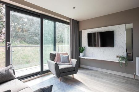 Apartment 28 Lesley Parklands 60 Knocknagoney Road, Belfast, BT4 2FU - Photo 3