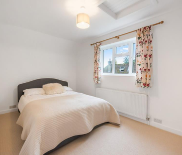 3 bedroom detached house to rent - Photo 4