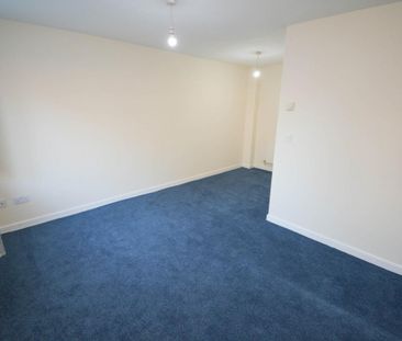 2 bed House - Mews for Rent - Photo 4