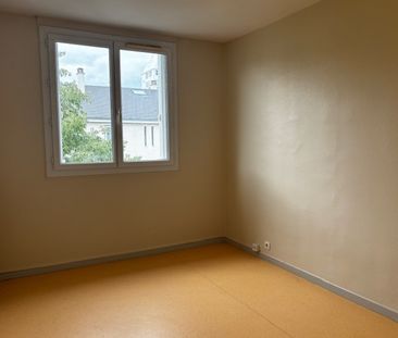 Appartement lumineux situé, proche des transports et commerces. - Photo 1