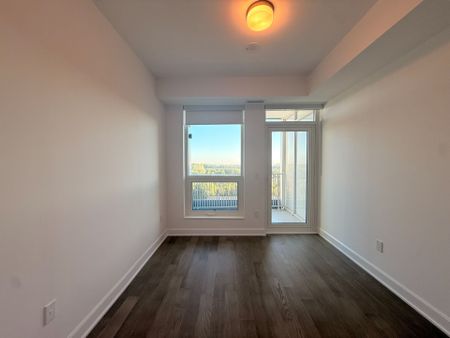 For Lease - 3240 William Coltson Avenue Unit# 1103, Oakville, Ontario - Photo 3