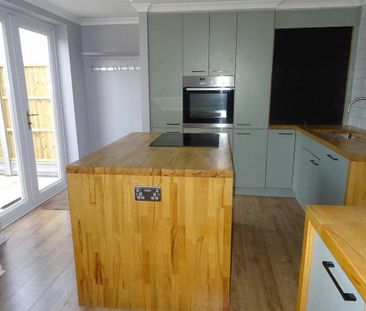 2 bedroom terraced house to rent - Photo 6