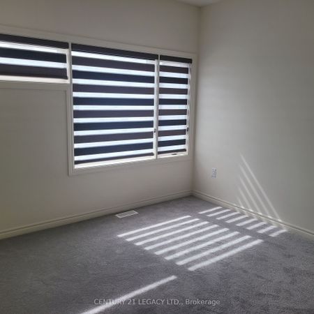 For Lease - 1271 Plymouth Drive, Oshawa, Ontario - Photo 4