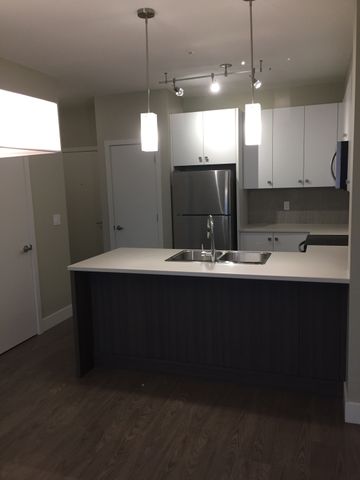 PARALLEL ONE APTS - 404 - P1-404 - Photo 5