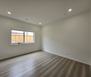 Modern Family Home in Tarneit with 4 Bedrooms - Photo 3