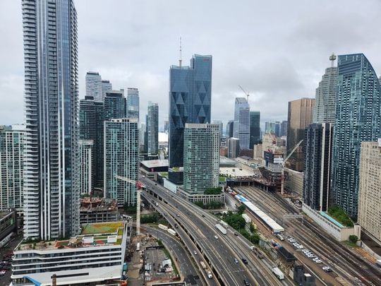 One bedroom condo Toronto - Photo 1