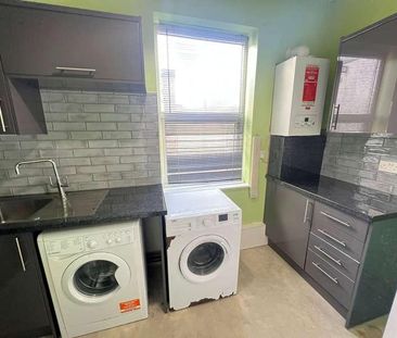 Liverpool Road, M30 - Photo 3