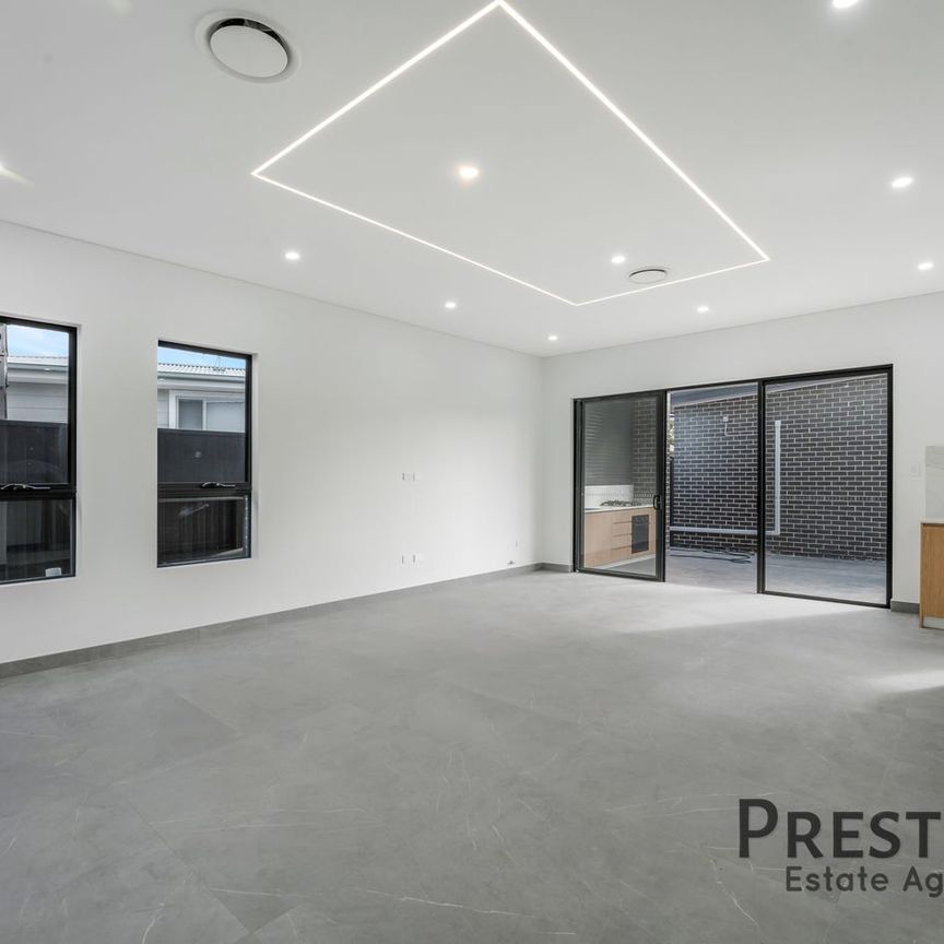 Brand New Modern Family Residence! - Photo 1