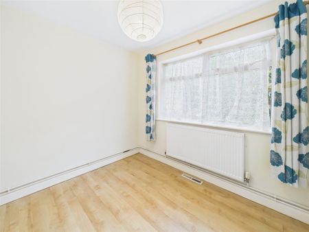2 bedroom Maisonette to rent - Photo 3