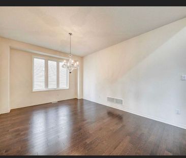 For Lease - 153 Dance Act Avenue Unit# Upper, Oshawa, Ontario - Photo 4