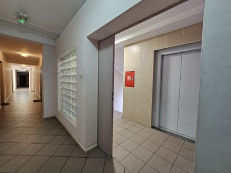 Dwupokojowe mieszkanie z zachodnią panoramą. - Zdjęcie 3