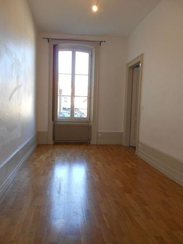 Location Appartement 4 pièces 148m² BESANCON 25000 - Photo 3