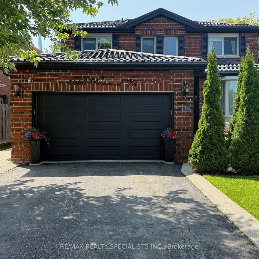 For Lease - 3443 Drummond Road Unit# Lower, Mississauga, Ontario - Photo 1
