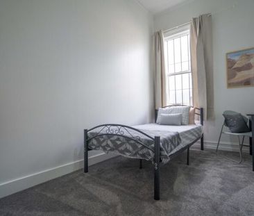 Room close to the city centre! - Photo 3