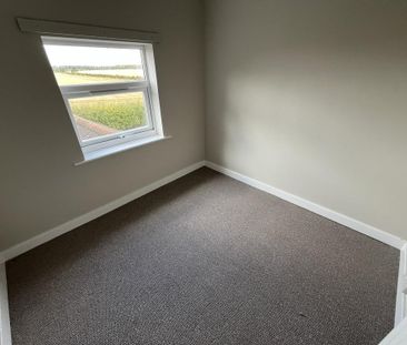 2 bedroom cottage to rent - Photo 2