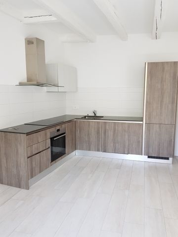 Magnifique loft en duplex situé au coeur de Boudry - Photo 2