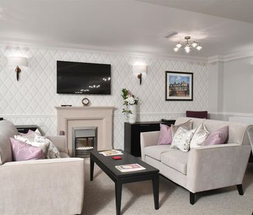 Spitfire Lodge, Portswood - Photo 5