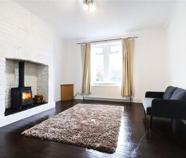 2 bedroom end of terrace house to rent - Photo 5