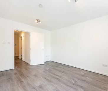 1 bedroom apartment - Photo 3