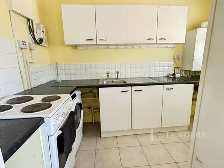 2 bedroom apartment to rent Lowther Road, Dunstable, Bedfordshire, LU6 - Photo 4